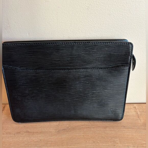 Authentic Louis Vuitton black leather clutch - Picture 1 of 8